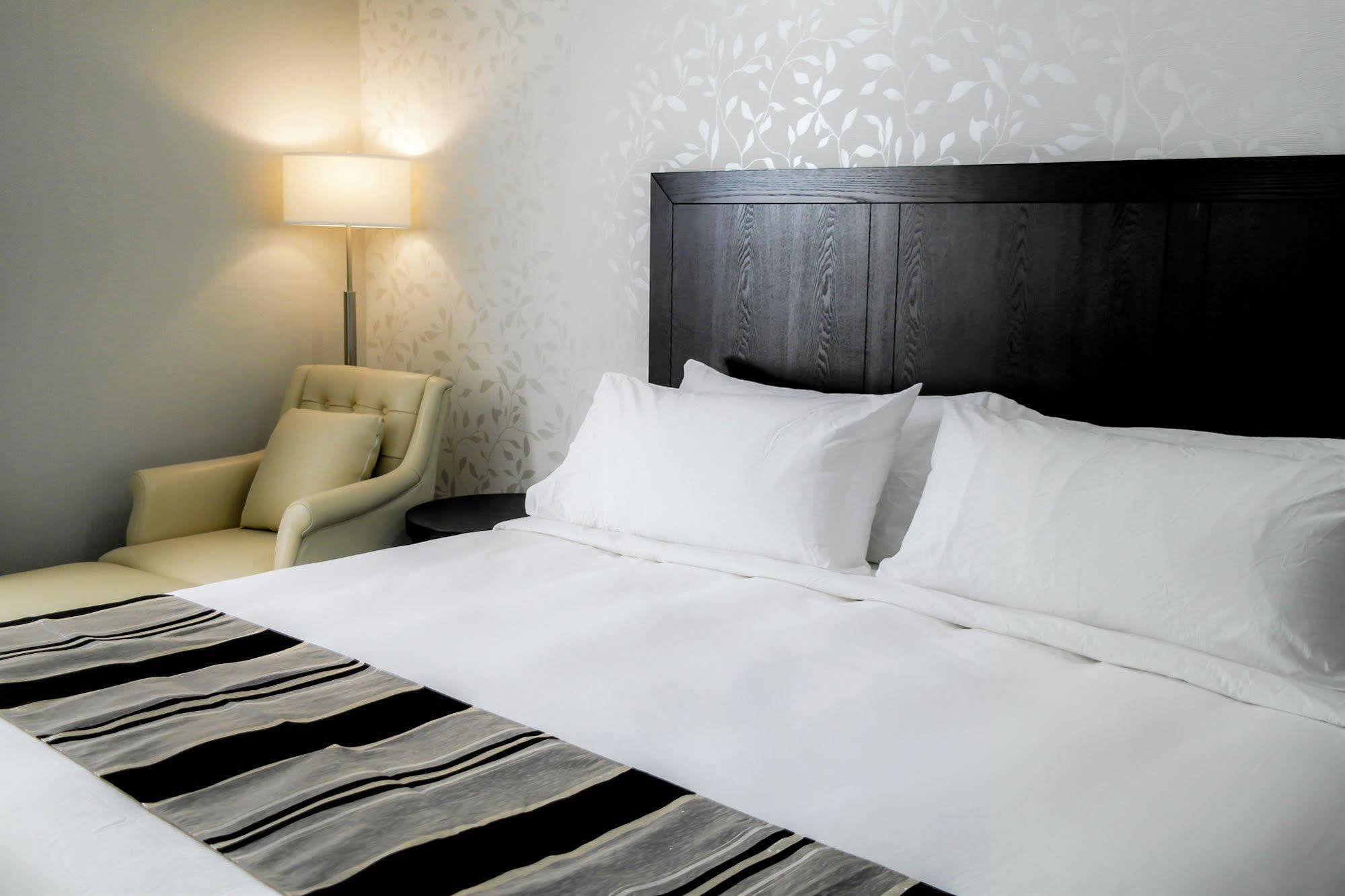 Stars Inn Leduc Exterior foto